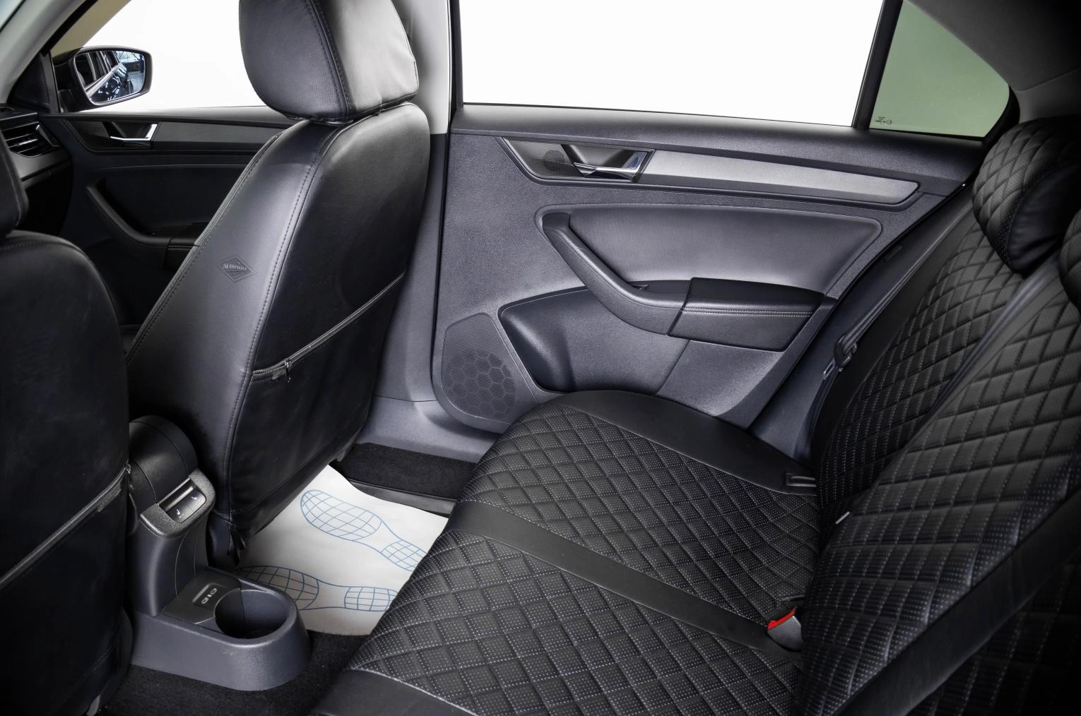 Skoda Rapid 9 из 21