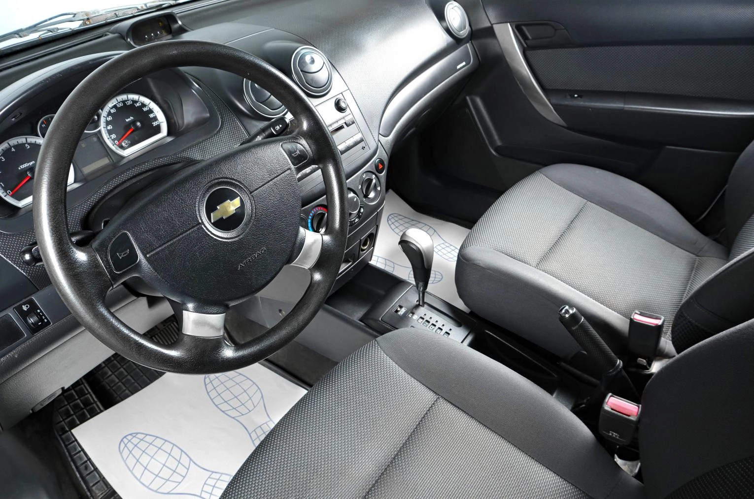 Chevrolet Aveo 7 из 16