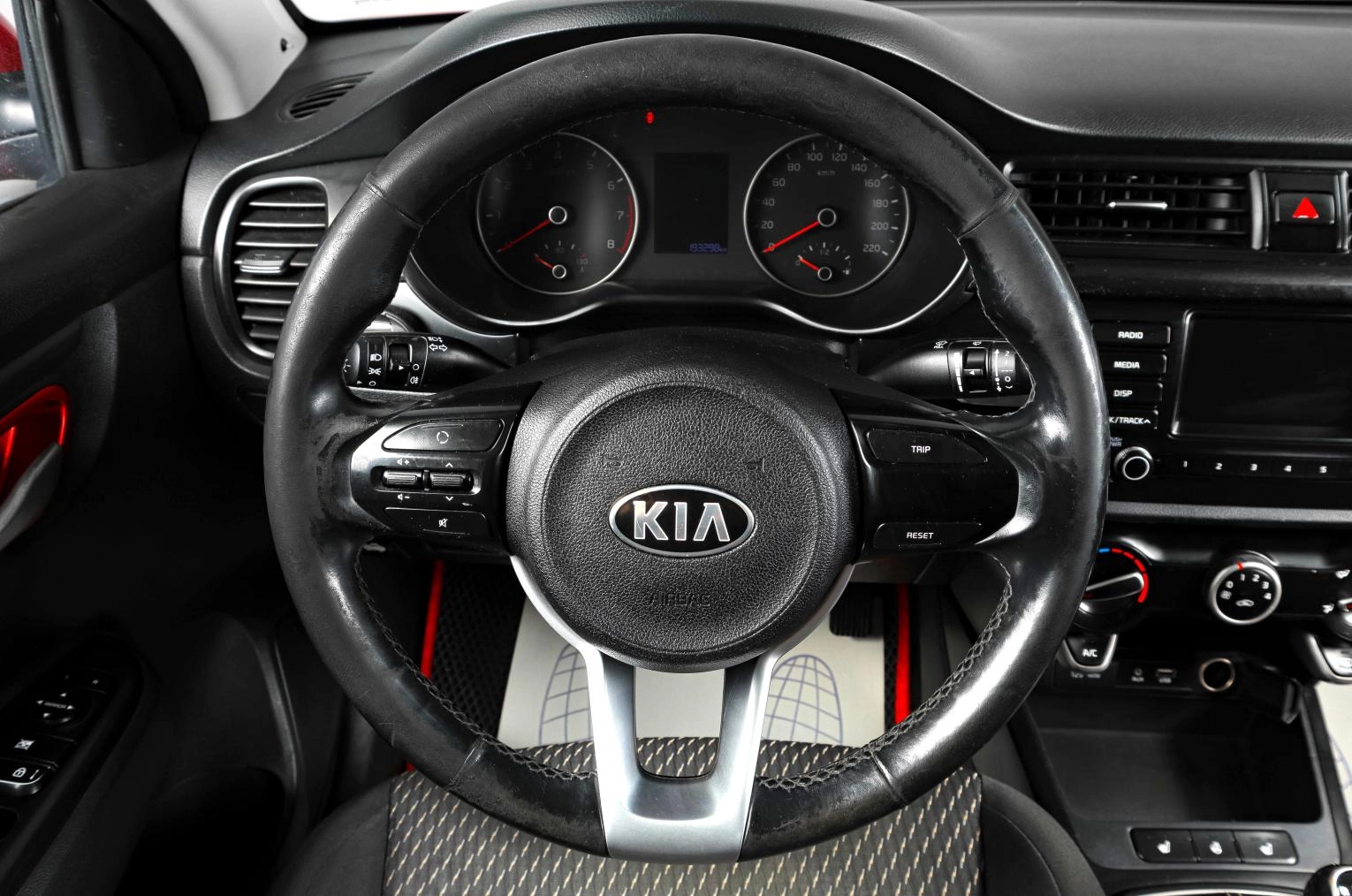 KIA Rio 13 из 19