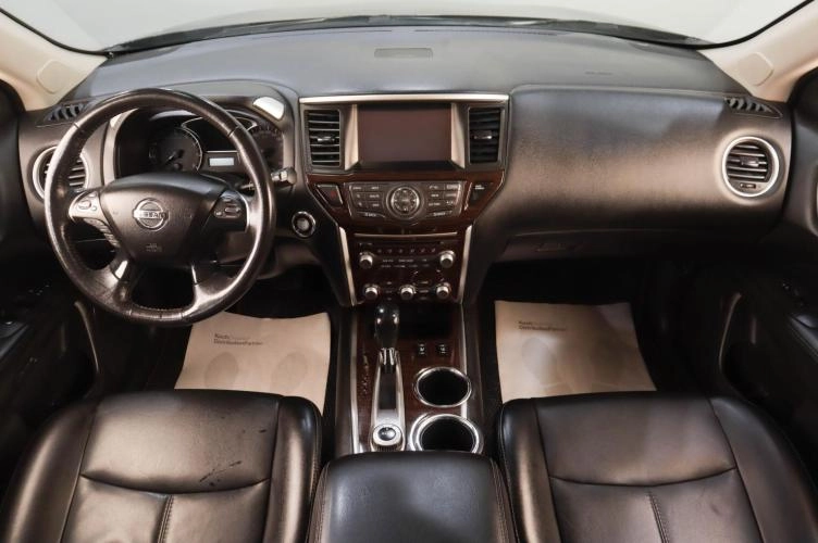 Nissan Pathfinder 9 из 25