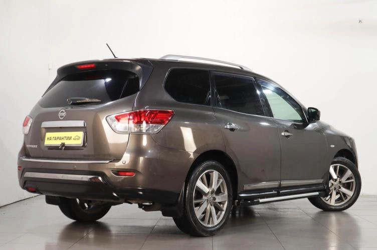 Nissan Pathfinder 6 из 25