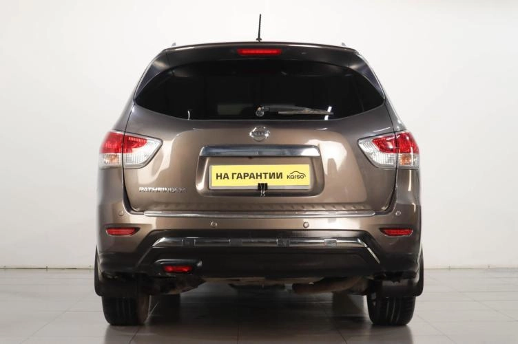 Nissan Pathfinder 5 из 25
