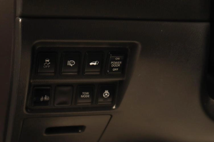 Nissan Pathfinder 18 из 25