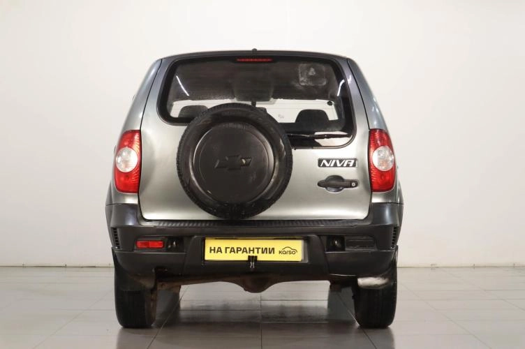 Chevrolet Niva 5 из 6
