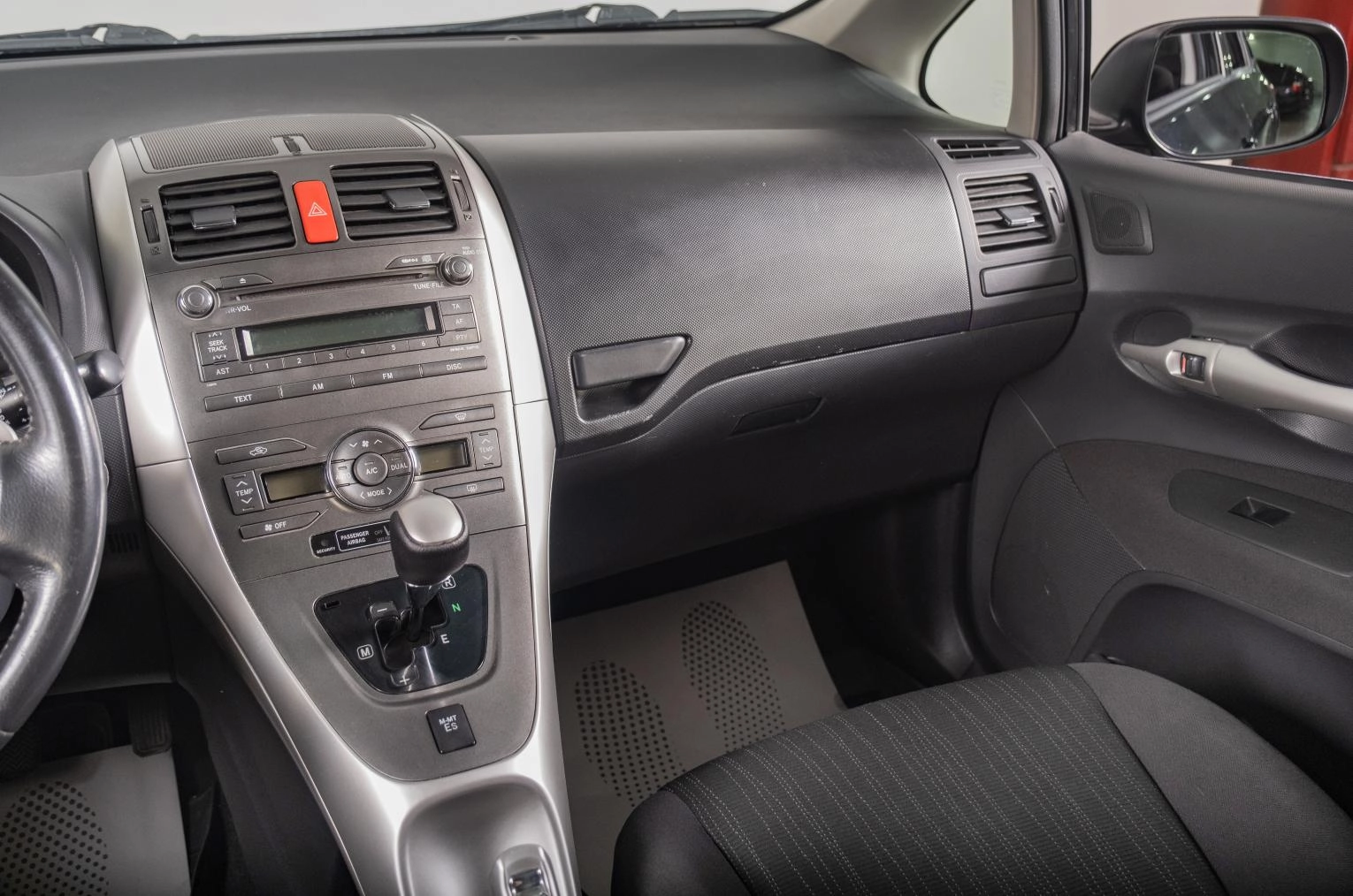 Toyota Auris 11 из 18