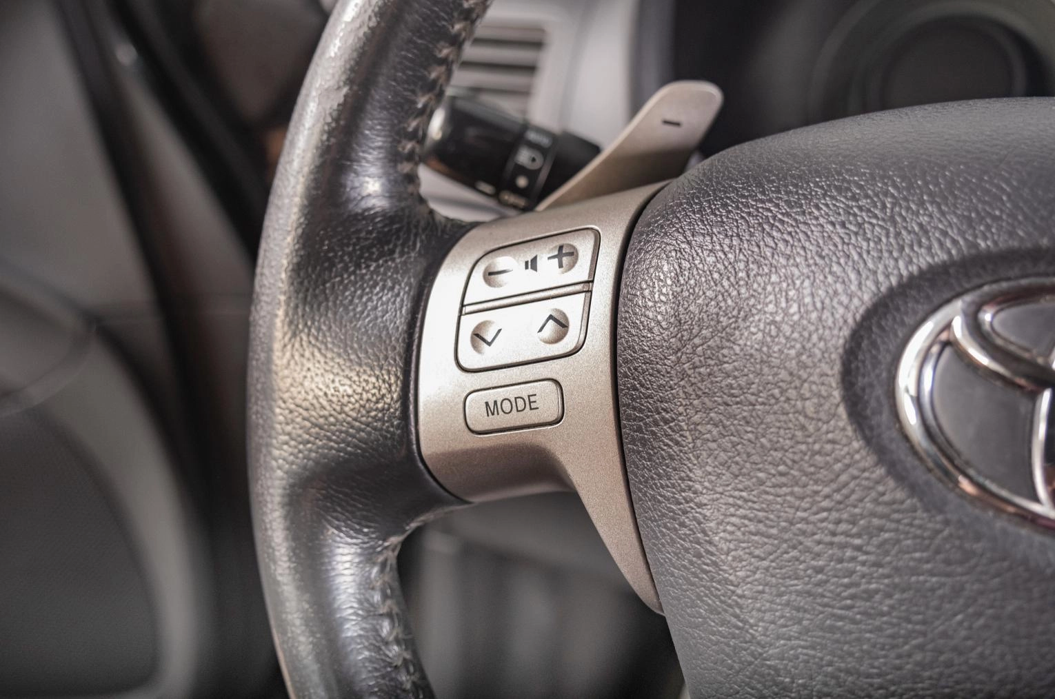 Toyota Auris 13 из 18