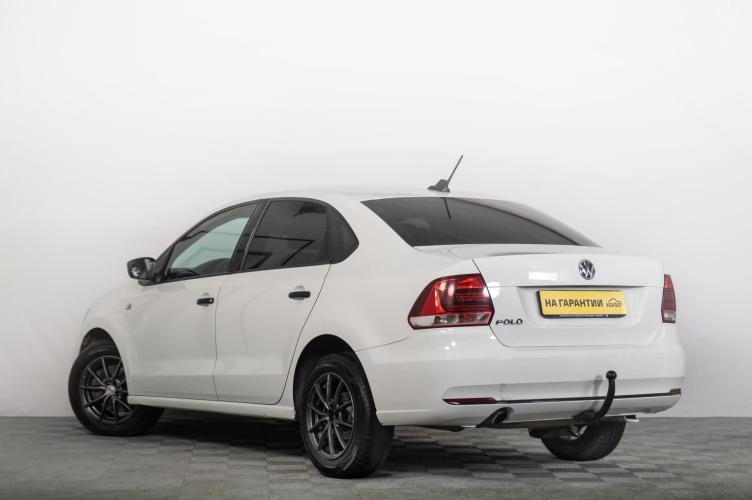 Volkswagen Polo 5 из 6