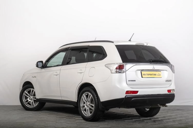 Mitsubishi Outlander 5 из 6