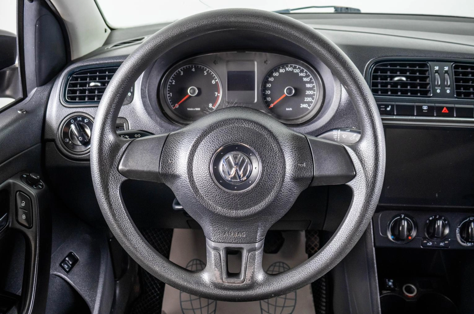 Volkswagen Polo 14 из 20
