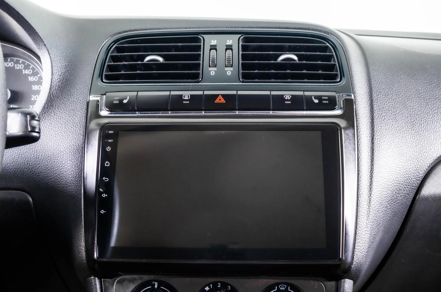 Volkswagen Polo 15 из 20