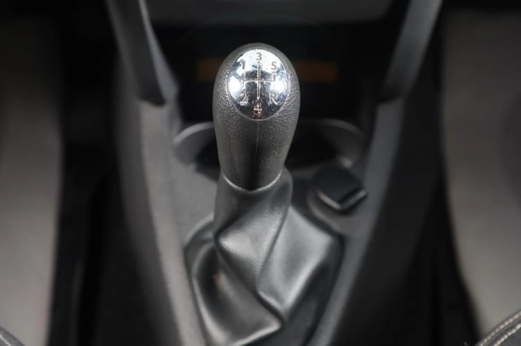 Renault Logan 14 из 19