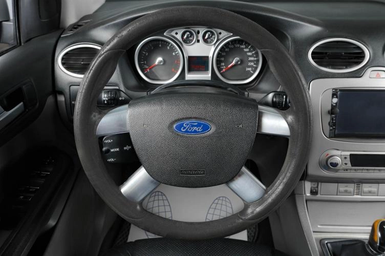 Ford Focus 13 из 16