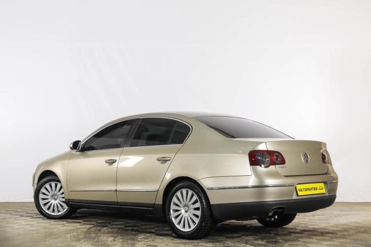Volkswagen Passat 4 из 6