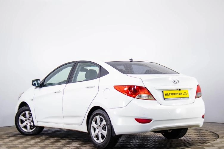 Hyundai Solaris 6 из 6