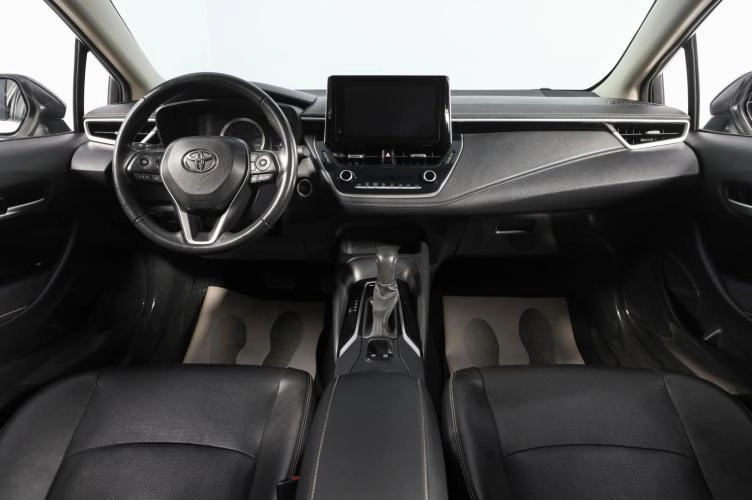 Toyota Corolla 8 из 18