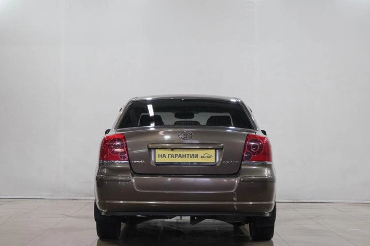 Toyota Avensis 5 из 6