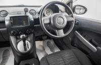 Mazda Demio 14 из 22
