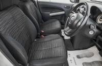 Mazda Demio 10 из 22