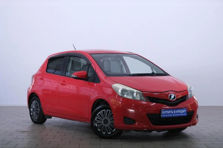 Toyota Vitz 1 из 6