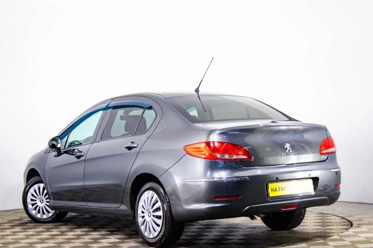 Peugeot 408 6 из 6