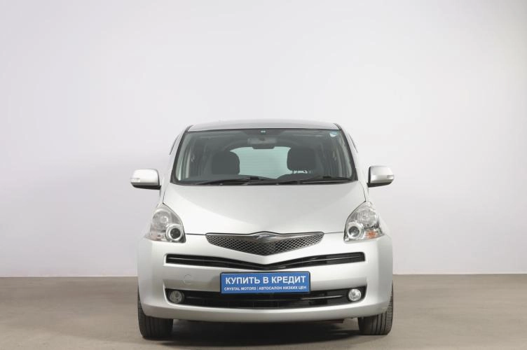 Toyota Ractis 2 из 6