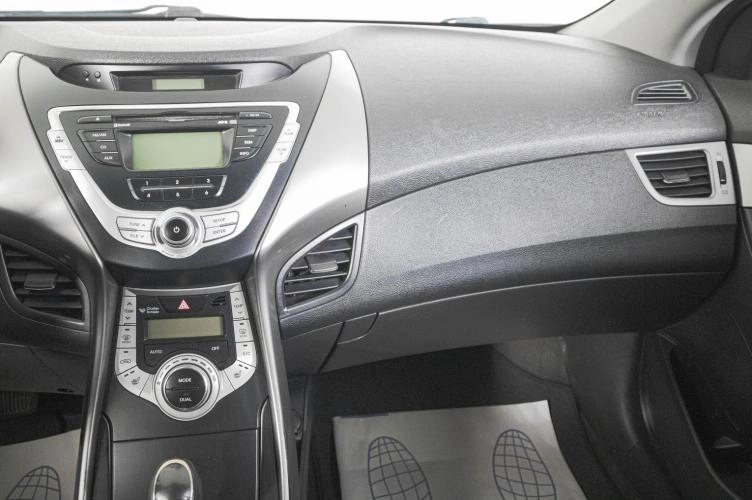 Hyundai Avante 13 из 20