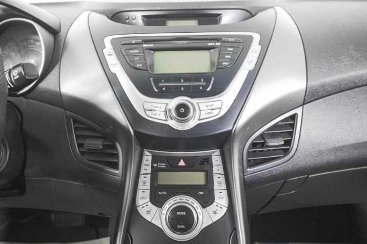 Hyundai Avante 17 из 20