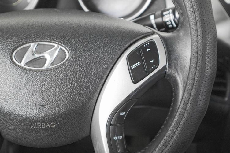Hyundai Avante 16 из 20