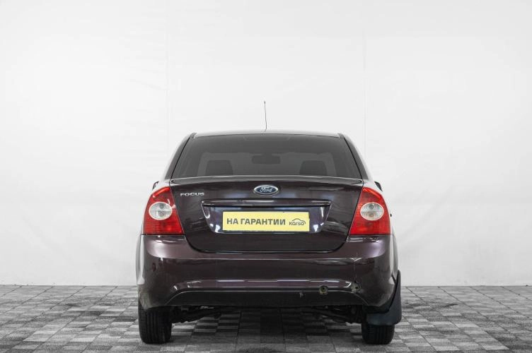 Ford Focus 5 из 6
