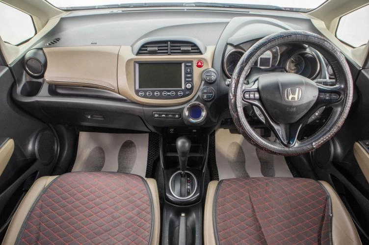Honda Fit Shuttle 9 из 25