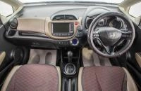 Honda Fit Shuttle 9 из 25