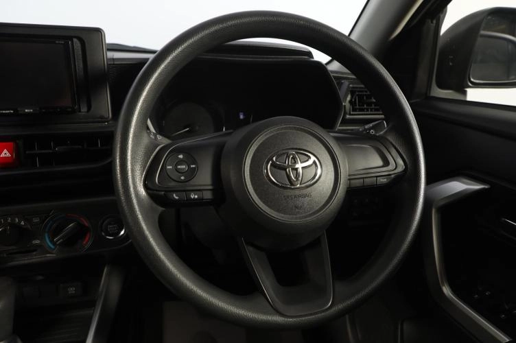 Toyota Raize 10 из 17