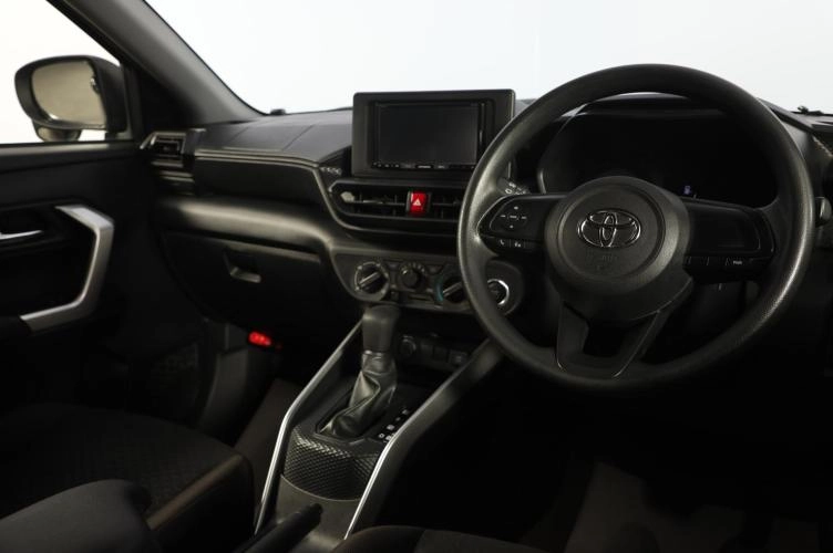 Toyota Raize 9 из 17
