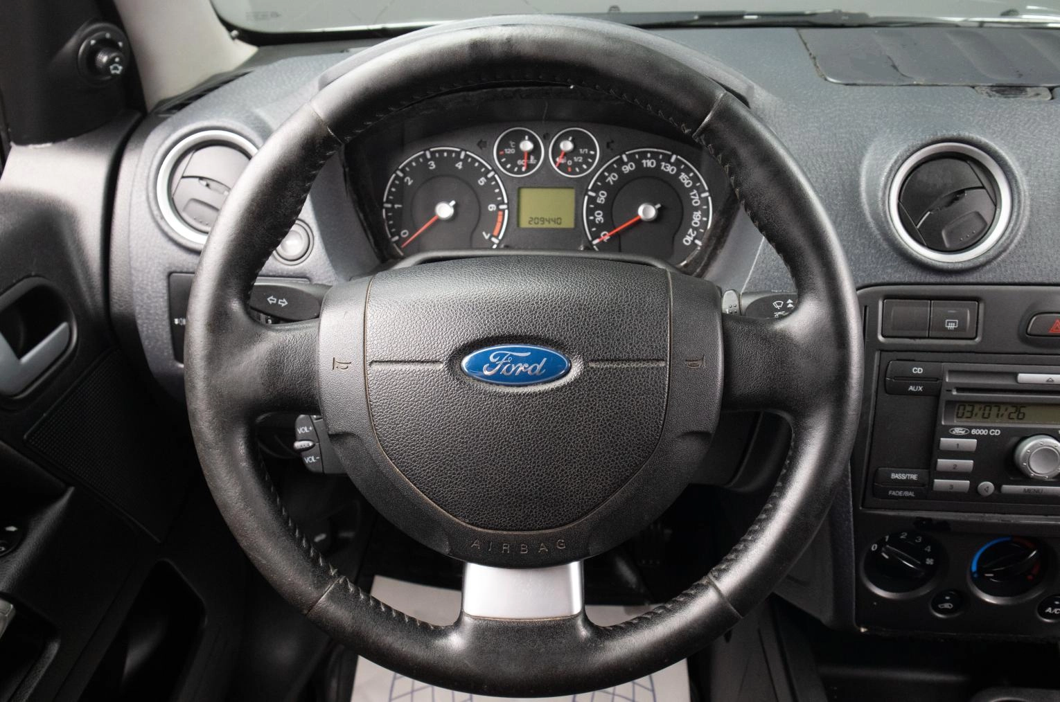 Ford Fusion 9 из 17