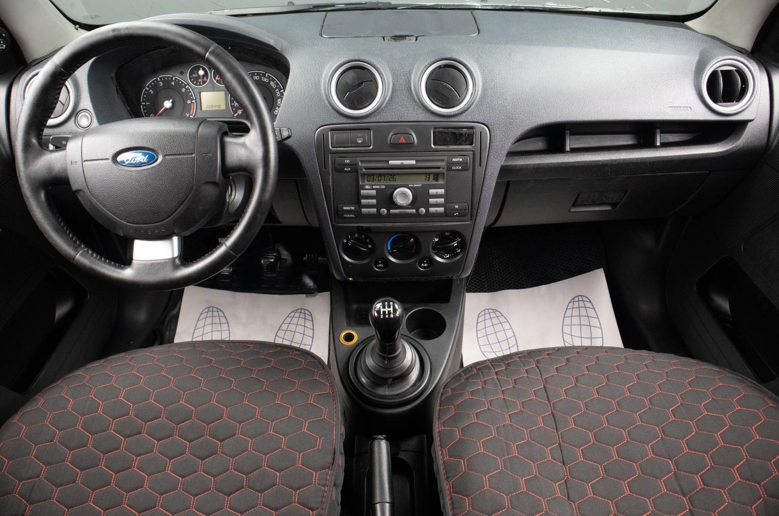 Ford Fusion 7 из 17