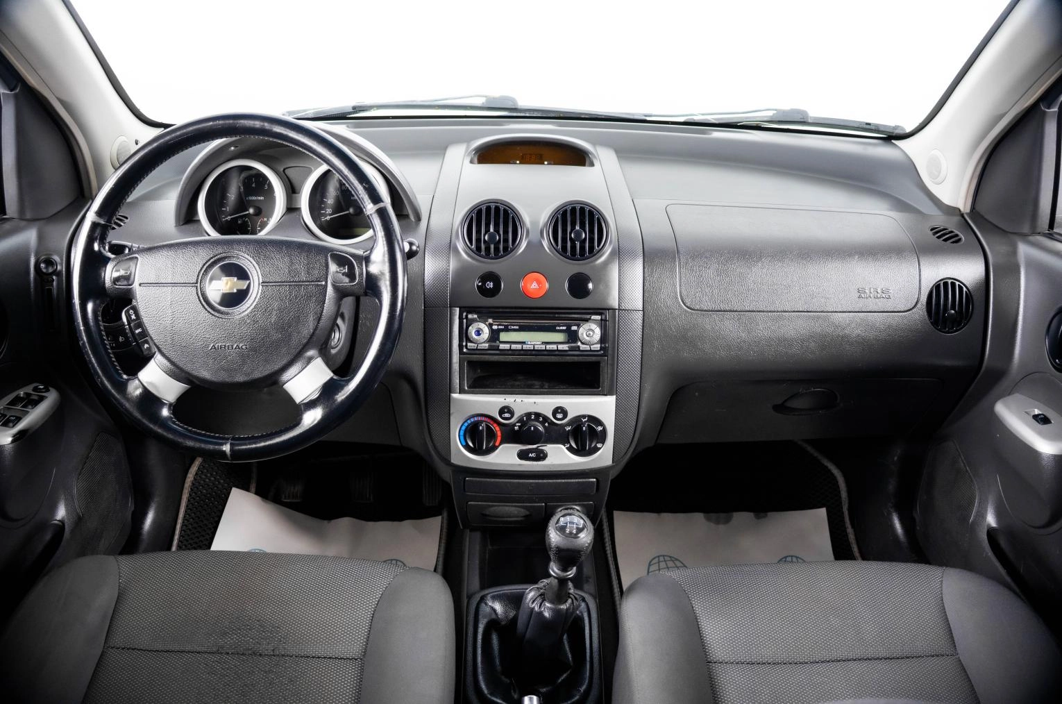 Chevrolet Aveo 13 из 20