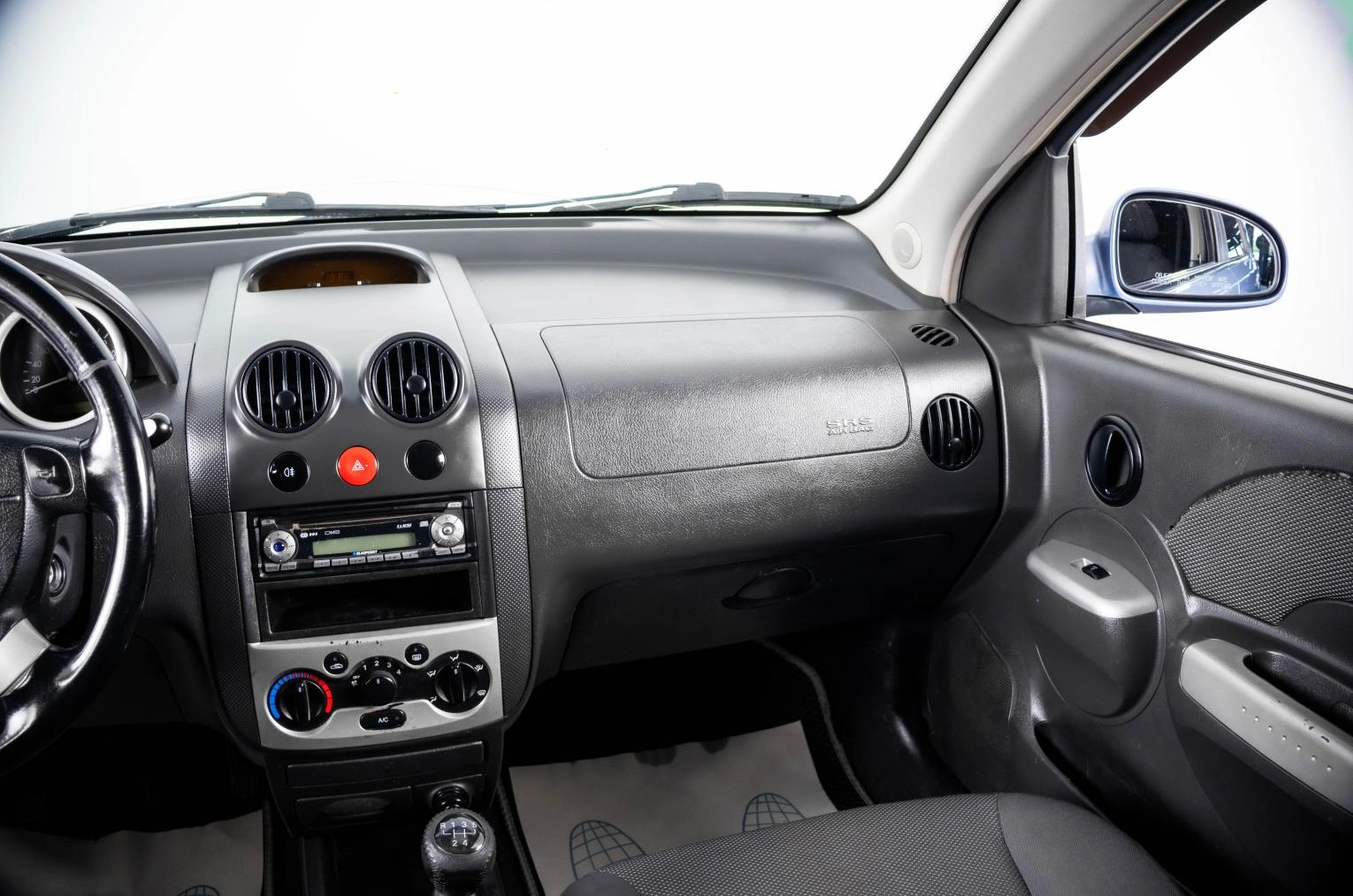 Chevrolet Aveo 14 из 20