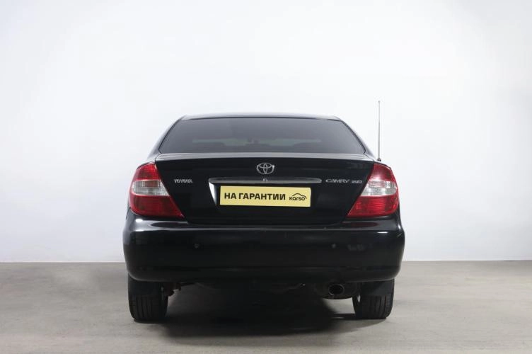 Toyota Camry 5 из 6