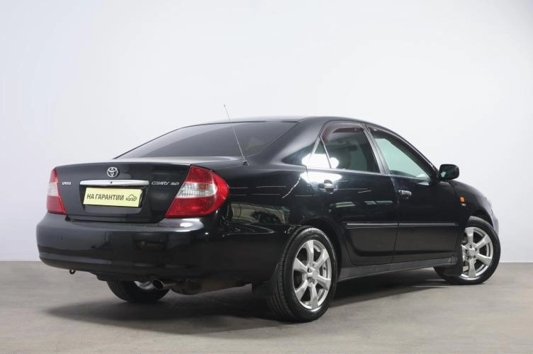 Toyota Camry 6 из 6