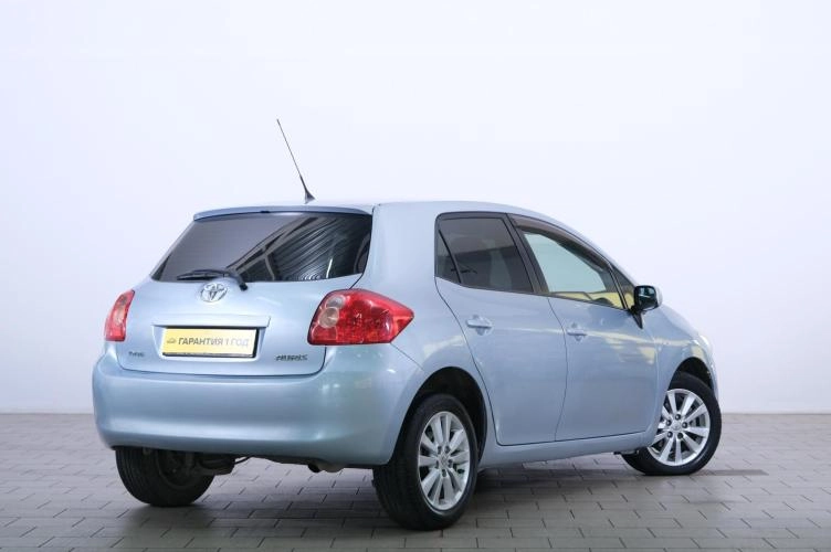 Toyota Auris 6 из 6