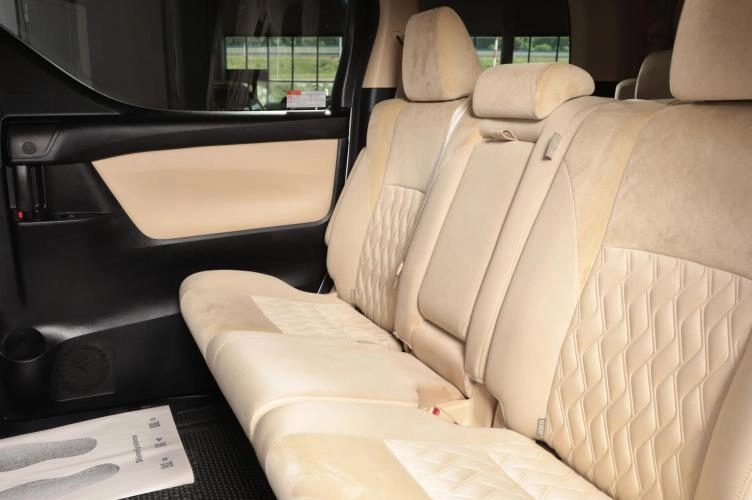 Toyota Vellfire 17 из 18