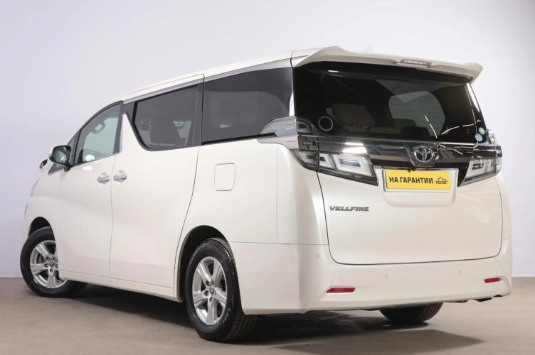 Toyota Vellfire 4 из 6