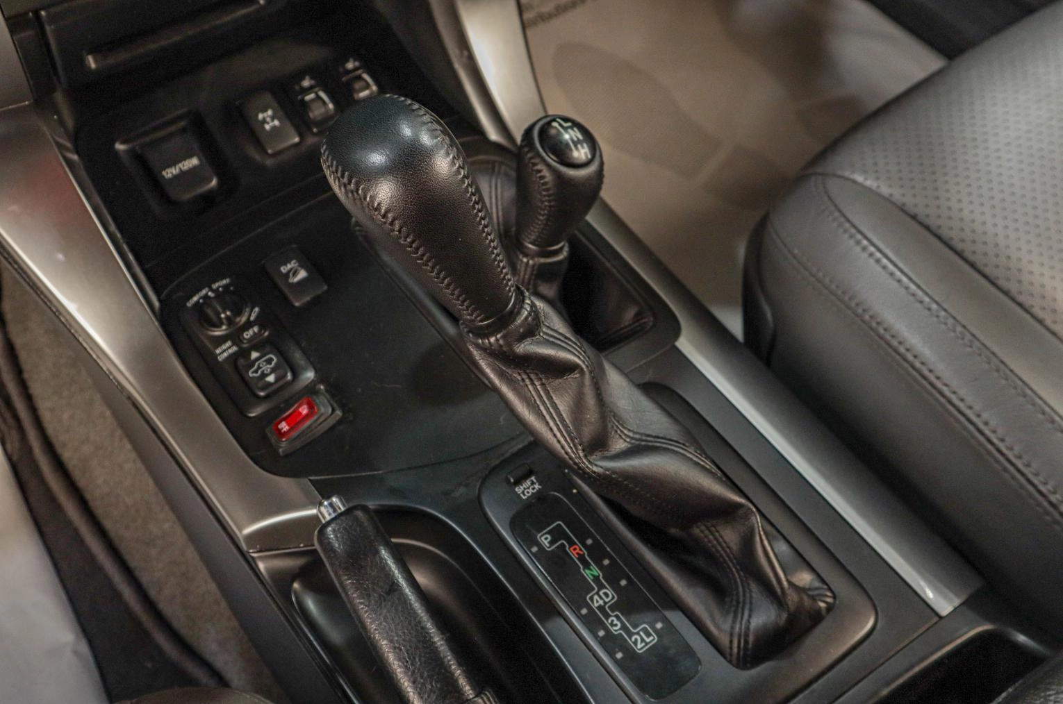 Toyota Land Cruiser Prado 14 из 18