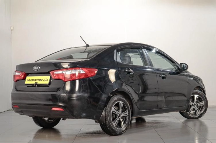 KIA Rio 6 из 6