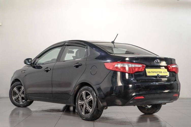 KIA Rio 4 из 6