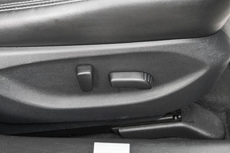 Infiniti Q50 25 из 29