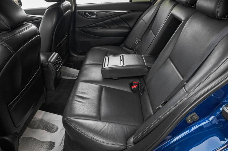 Infiniti Q50 26 из 29