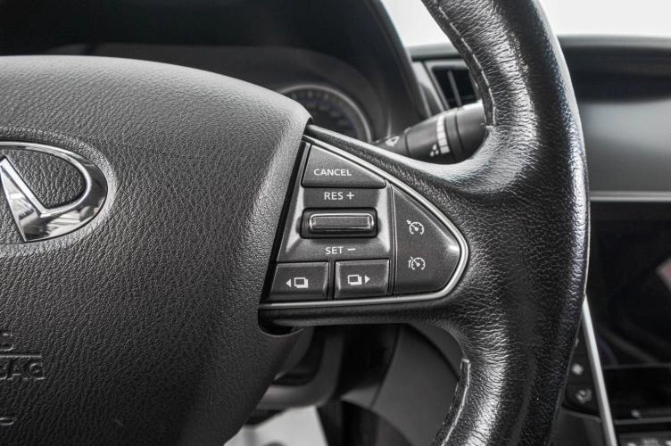 Infiniti Q50 17 из 29