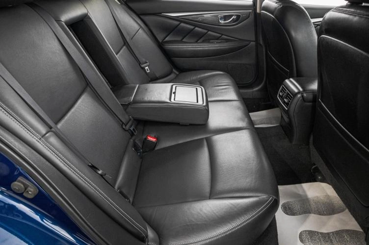 Infiniti Q50 27 из 29
