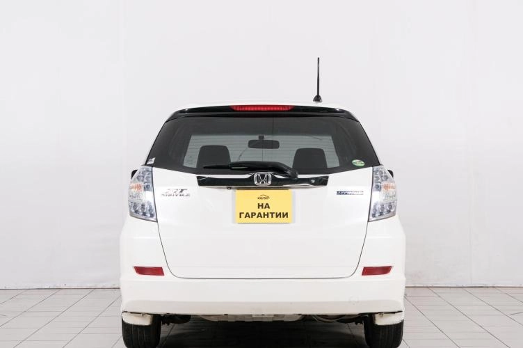 Honda Fit Shuttle 5 из 6